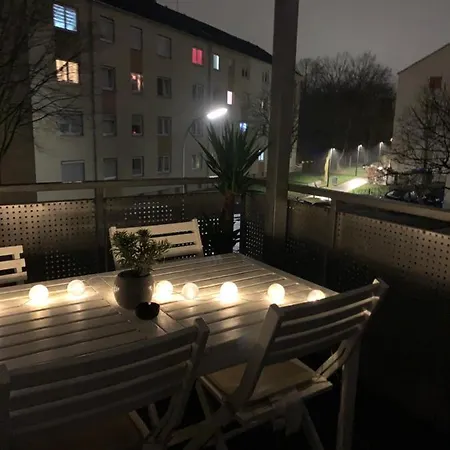 Holiday Home Cologne With Balkon - Near Koelnmesse - Temporary Living- Buitenkant foto