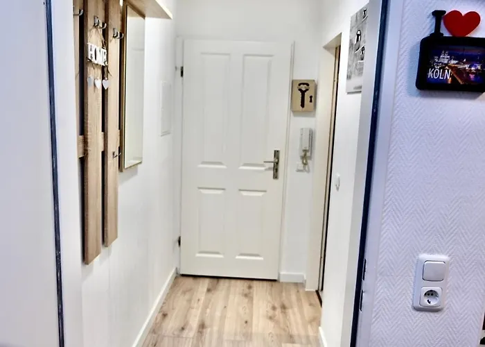 Holiday Home Cologne With Balkon - Near Koelnmesse - Temporary Living-